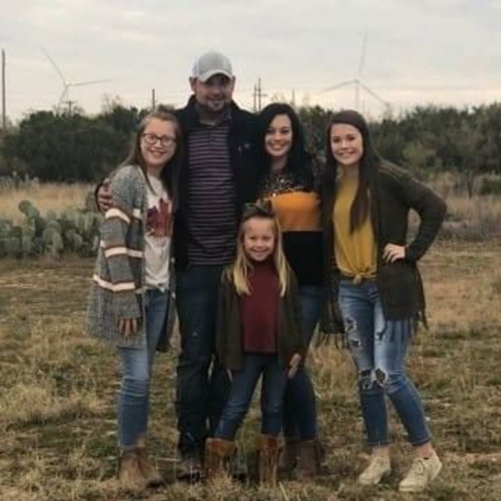 Meet your Posher, Cashia